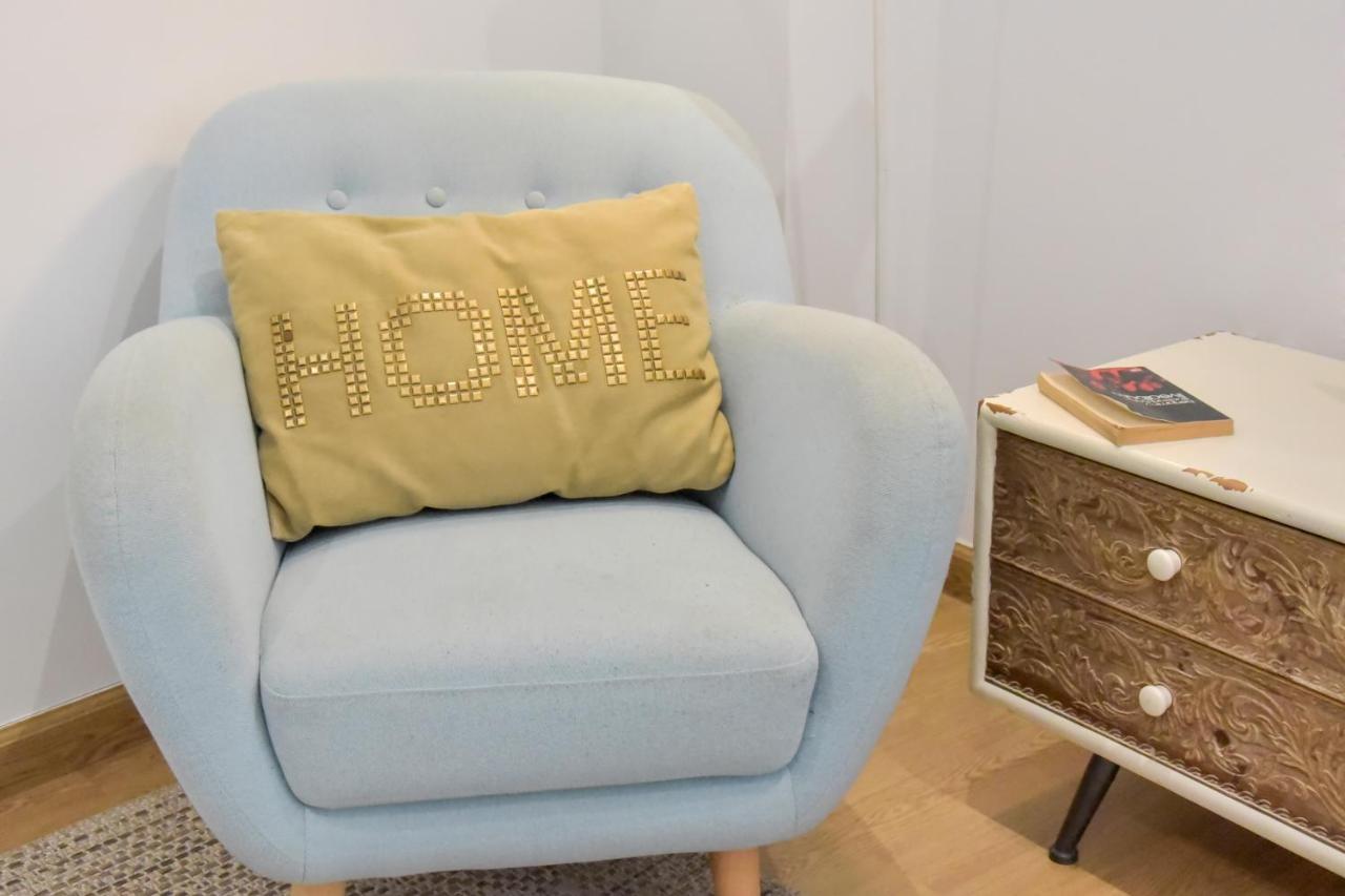 New! Retro In Neighbourhood Appartement *